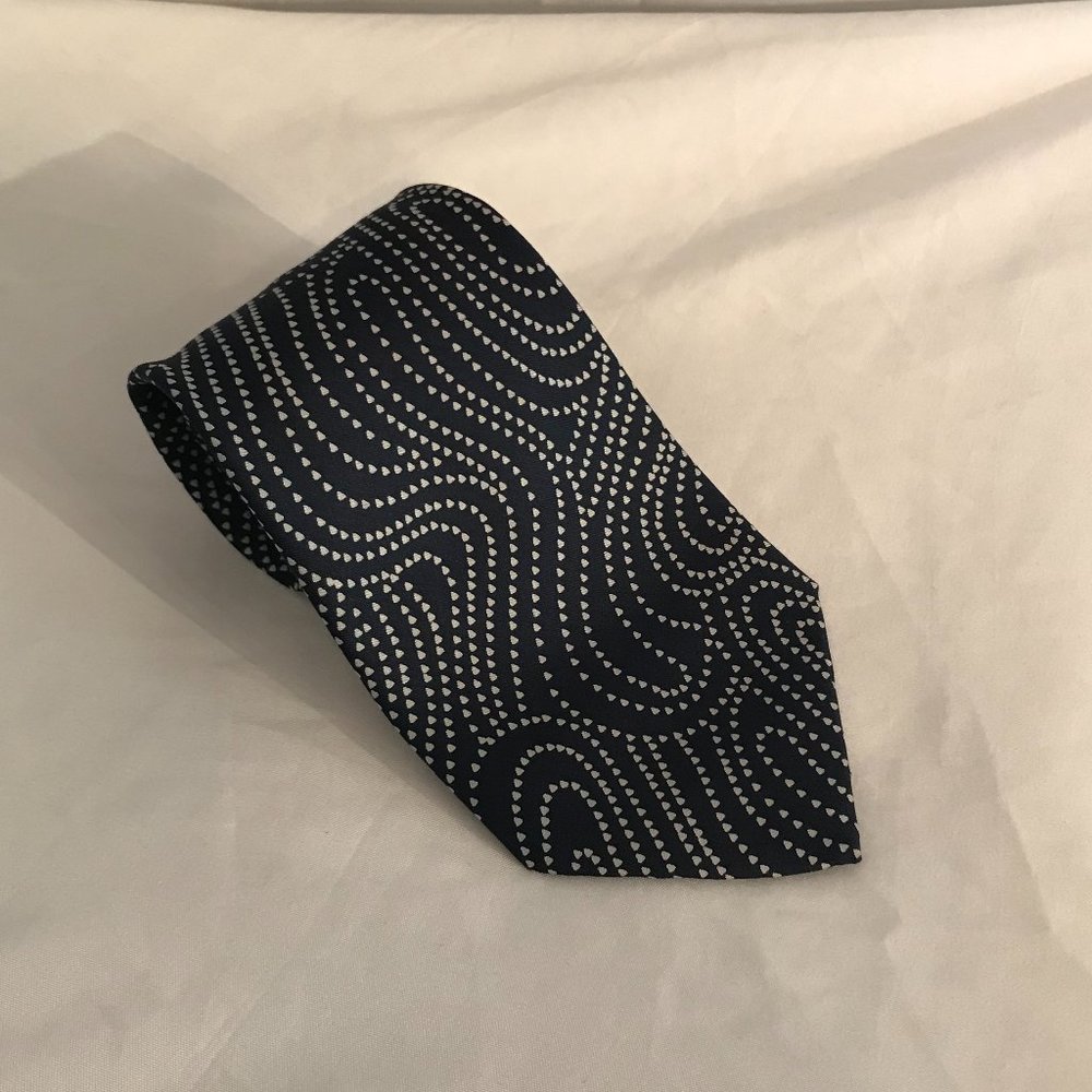 Giorgio Armani Blue/ Grayish Silver !00% Silk Necktie
